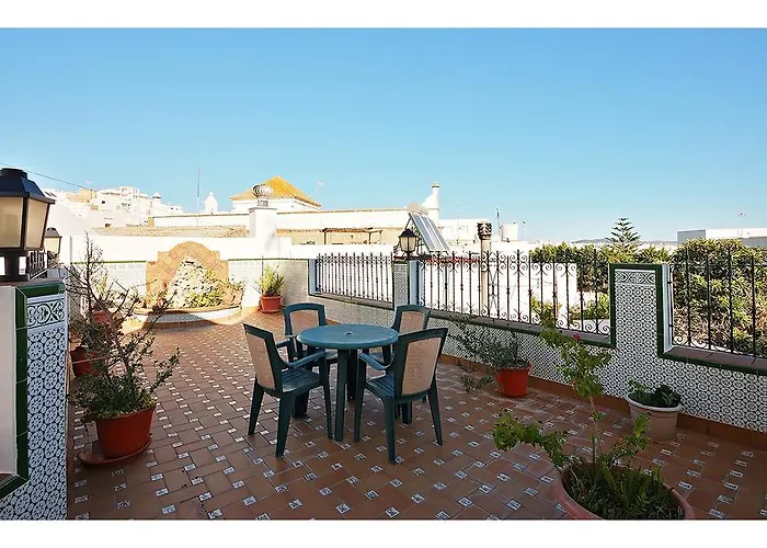 La ゲストハウス コニル・デ・ラ・フロンテラ