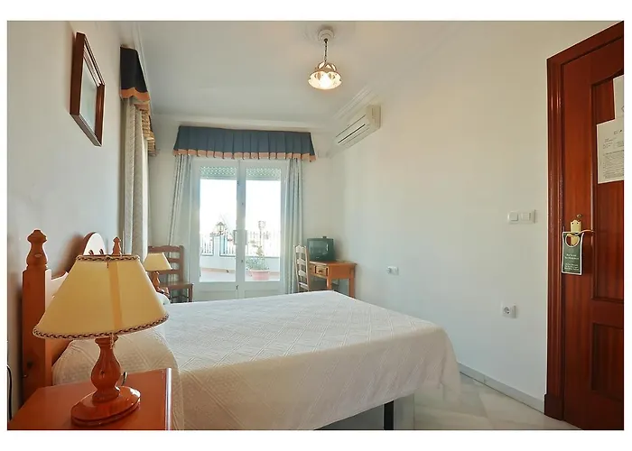 招待所 香格里拉波萨达旅馆 科尼尔-德拉弗龙特拉